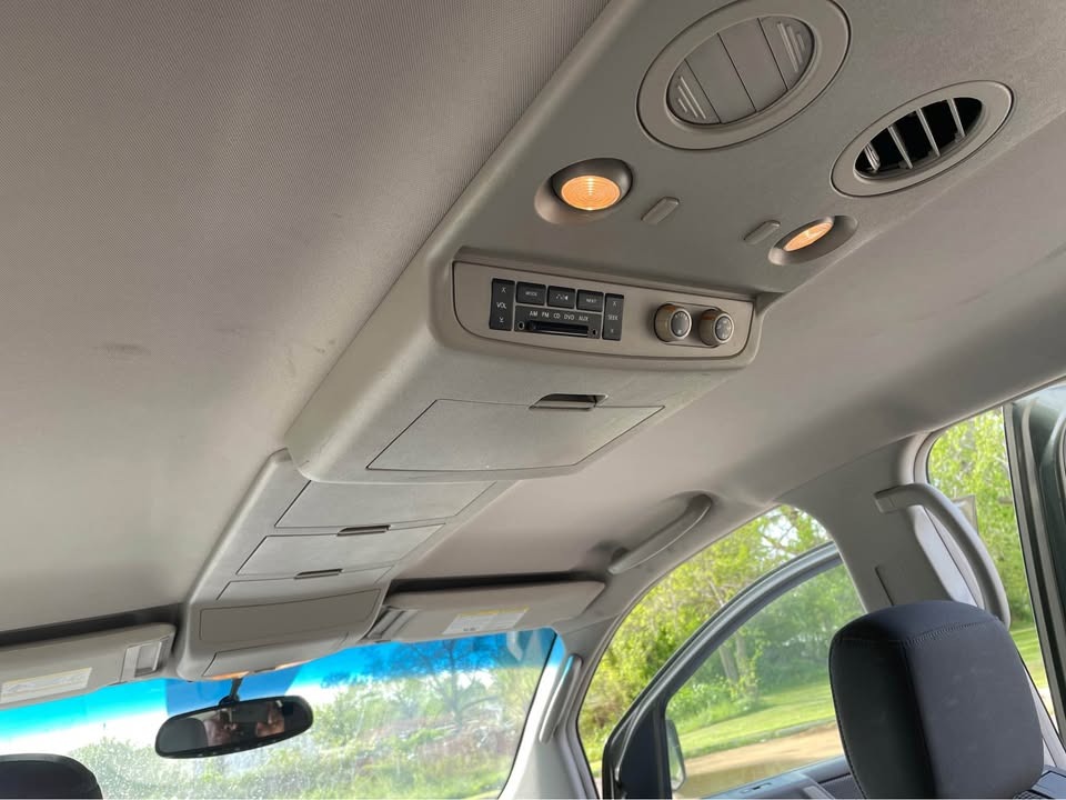 2004 Nissan Armada SE Off-Road Sport Utility 4D