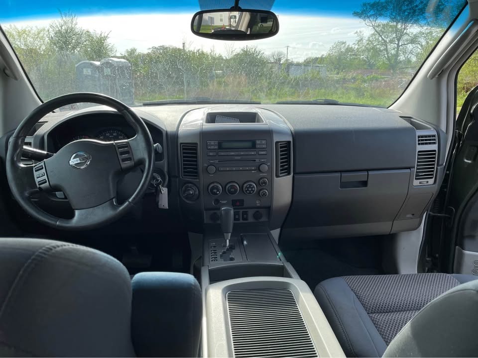 2004 Nissan Armada SE Off-Road Sport Utility 4D