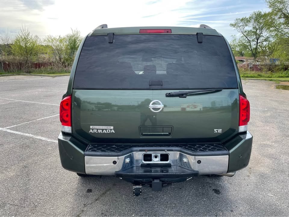 2004 Nissan Armada SE Off-Road Sport Utility 4D